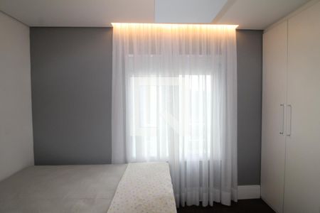 Apartamento à venda com 198m², 3 quartos e 6 vagasQuarto 2