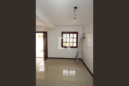 Casa à venda com 117m², 3 quartos e 2 vagasCozinha