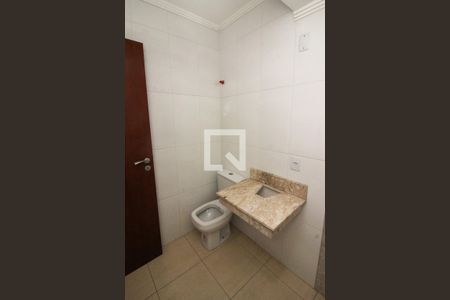 Casa à venda com 117m², 3 quartos e 2 vagasBanheiro da Suíte