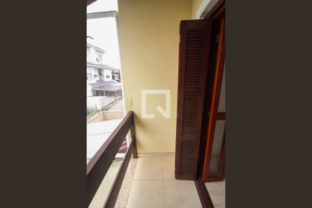 Casa à venda com 117m², 3 quartos e 2 vagasSacada do Quarto 1