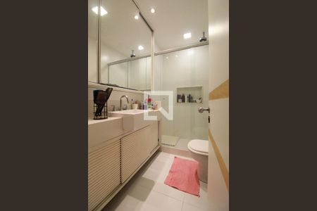 Apartamento à venda com 154m², 3 quartos e 1 vagaBanheiro da suíte