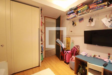 Apartamento à venda com 154m², 3 quartos e 1 vagaQuarto 2