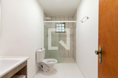 Banheiro de casa para alugar com 1 quarto, 50m² em Vila Santa Maria, São Paulo