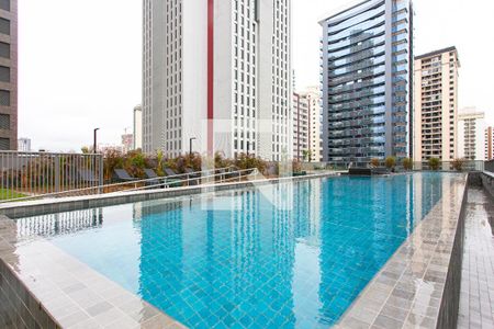 Studio para alugar com 60m², 1 quarto e 2 vagas Studio para alugar com 60m², 1 quarto e 2 vagasÁrea comum - Piscina