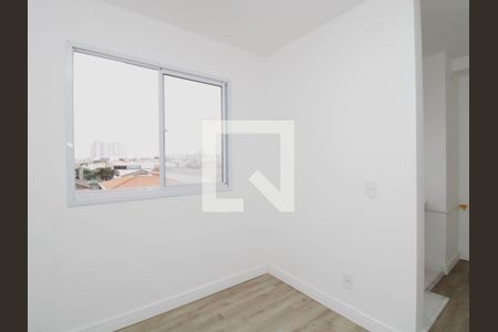 Sala de apartamento para alugar com 2 quartos, 37m² em Parque Vitoria, São Paulo