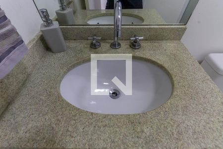 Apartamento à venda com 73m², 2 quartos e 1 vagaBanheiro Social