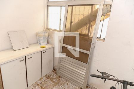 Casa à venda com 200m², 4 quartos e 2 vagasQuarto de Serviço
