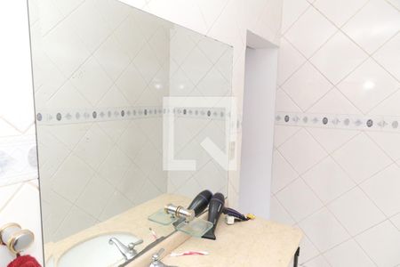 Casa à venda com 200m², 4 quartos e 2 vagasBanheiro da Suíte