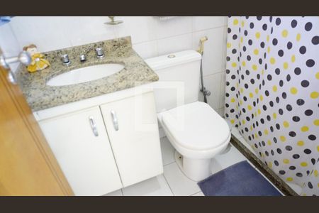 Apartamento à venda com 239m², 5 quartos e 3 vagasBanheiro Social 2