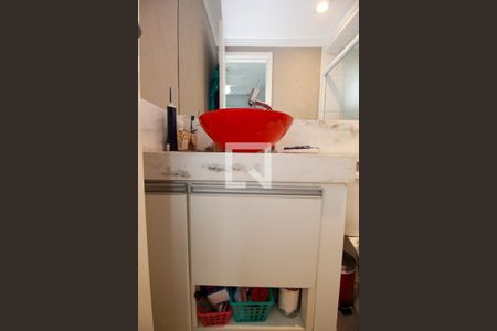 Banheiro da Suíte 1 de apartamento para alugar com 2 quartos, 69m² em Vila Suzana, São Paulo