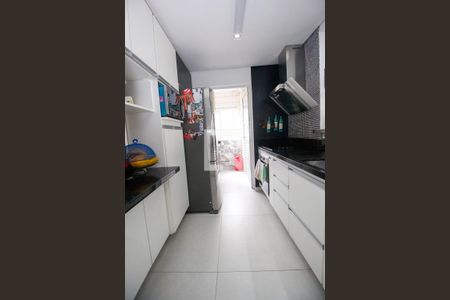 Apartamento para alugar com 69m², 2 quartos e 2 vagasCozinha