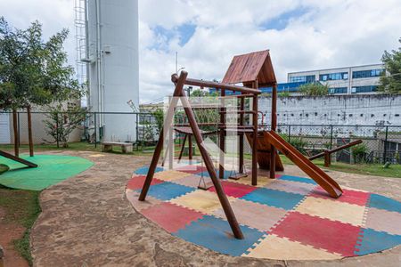 Apartamento para alugar com 42m², 2 quartos e sem vagaÁrea comum - Playground