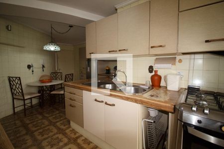 Apartamento à venda com 178m², 4 quartos e 2 vagasCozinha