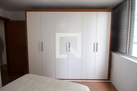 Apartamento à venda com 178m², 4 quartos e 2 vagasQuarto 1