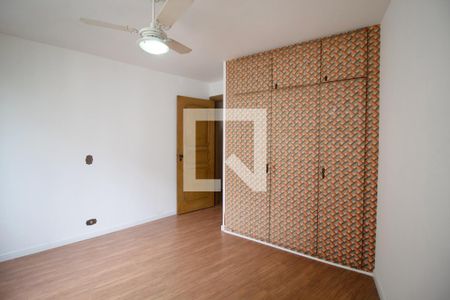 Apartamento à venda com 178m², 4 quartos e 2 vagasQuarto 2