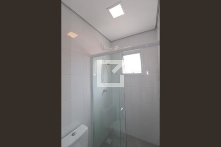 Banheiro de apartamento para alugar com 1 quarto, 22m² em Chácara Santo Antônio (zona Sul), São Paulo