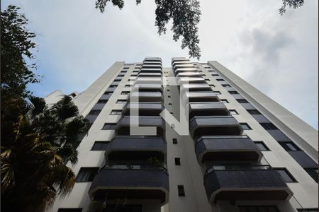 Apartamento à venda com 107m², 3 quartos e 2 vagasFachada