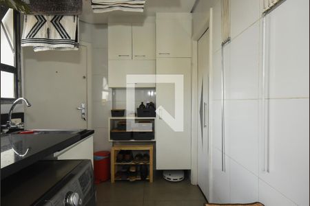 Apartamento à venda com 107m², 3 quartos e 2 vagasÁrea de Serviço