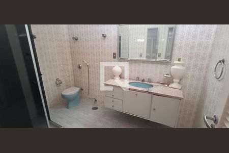 Casa à venda com 491m², 5 quartos e 3 vagasBanheiro 3