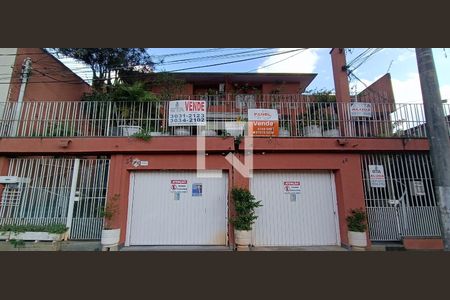 Casa à venda com 491m², 5 quartos e 3 vagasFachada