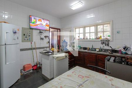 Casa de condomínio para alugar com 600m², 3 quartos e sem vagaCozinha