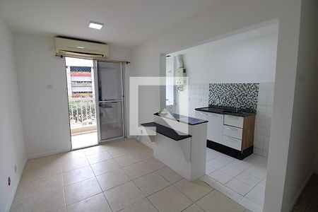 Apartamento para alugar com 65m², 2 quartos e 1 vagaSala