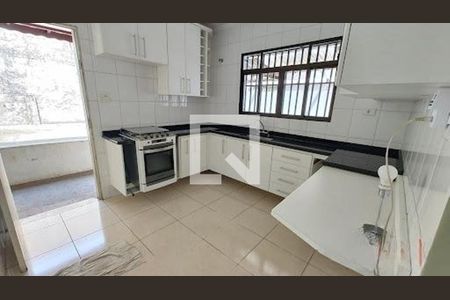 Casa à venda com 2 quartos, 70m² em Vila Rosalia, Guarulhos