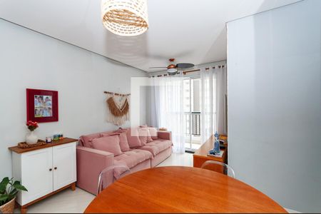 Sala de apartamento para alugar com 2 quartos, 52m² em Vila Anastácio, São Paulo