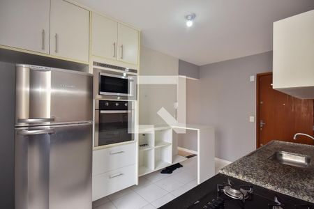 Apartamento à venda com 110m², 3 quartos e 2 vagas Apartamento à venda com 110m², 3 quartos e 2 vagasCozinha
