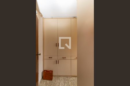 Casa à venda com 367m², 4 quartos e 5 vagasDespensa