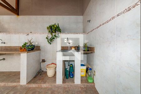 Casa à venda com 367m², 4 quartos e 5 vagasÁrea de Serviço 1