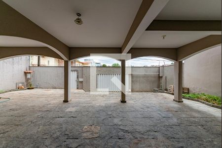 Casa à venda com 367m², 4 quartos e 5 vagasGaragem