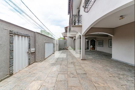 Casa à venda com 367m², 4 quartos e 5 vagasGaragem