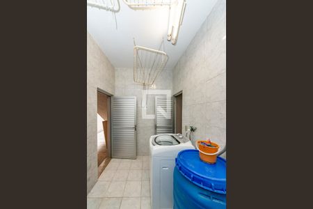 Casa à venda com 367m², 4 quartos e 5 vagasÁrea de Serviço 2