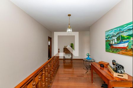 Casa à venda com 367m², 4 quartos e 5 vagasSaleta