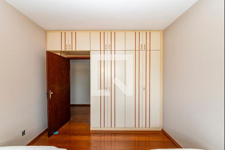 Casa à venda com 367m², 4 quartos e 5 vagasQuarto 4