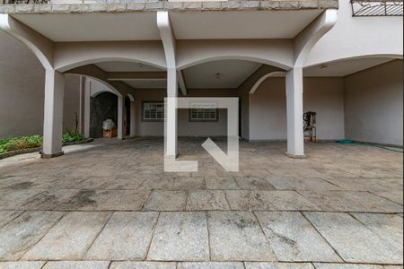 Casa à venda com 367m², 4 quartos e 5 vagasGaragem