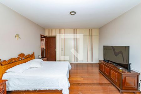 Casa à venda com 367m², 4 quartos e 5 vagasQuarto 3