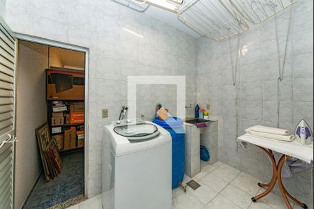 Casa à venda com 367m², 4 quartos e 5 vagasÁrea de Serviço 2