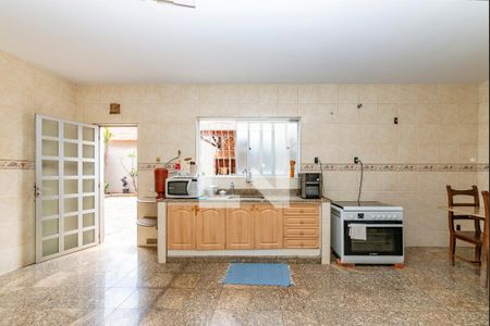Casa à venda com 367m², 4 quartos e 5 vagasCozinha