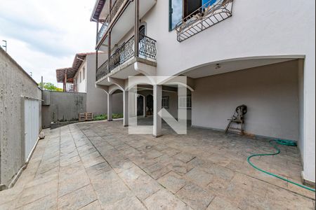 Casa à venda com 367m², 4 quartos e 5 vagasGaragem