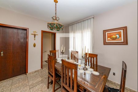 Casa à venda com 367m², 4 quartos e 5 vagasSala 3