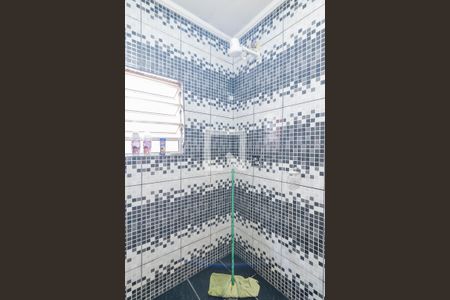 Casa à venda com 250m², 2 quartos e 2 vagasBanheiro