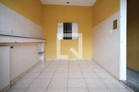 Casa para alugar com 80m², 2 quartos e 1 vagaÁrea de Serviço