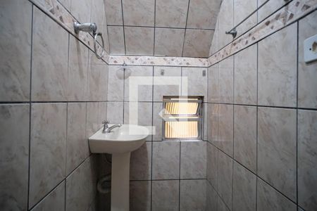 Casa para alugar com 80m², 2 quartos e 1 vagaBanheiro