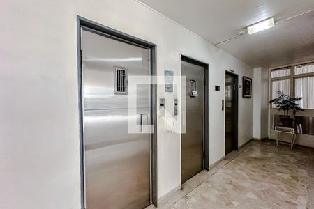Apartamento à venda com 55m², 2 quartos e sem vagaÁrea comum