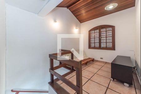 Casa à venda com 300m², 5 quartos e 3 vagas Casa à venda com 300m², 5 quartos e 3 vagasEdicula - Sala