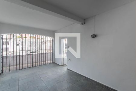 Casa à venda com 300m², 5 quartos e 3 vagas Casa à venda com 300m², 5 quartos e 3 vagasGaragem