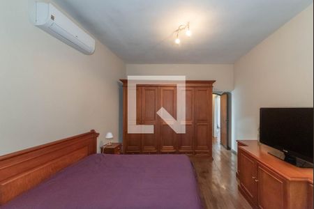 Casa à venda com 300m², 5 quartos e 3 vagas Casa à venda com 300m², 5 quartos e 3 vagasSuíte 1