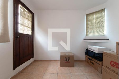 Casa à venda com 300m², 5 quartos e 3 vagas Casa à venda com 300m², 5 quartos e 3 vagasEdicula - Quarto 2